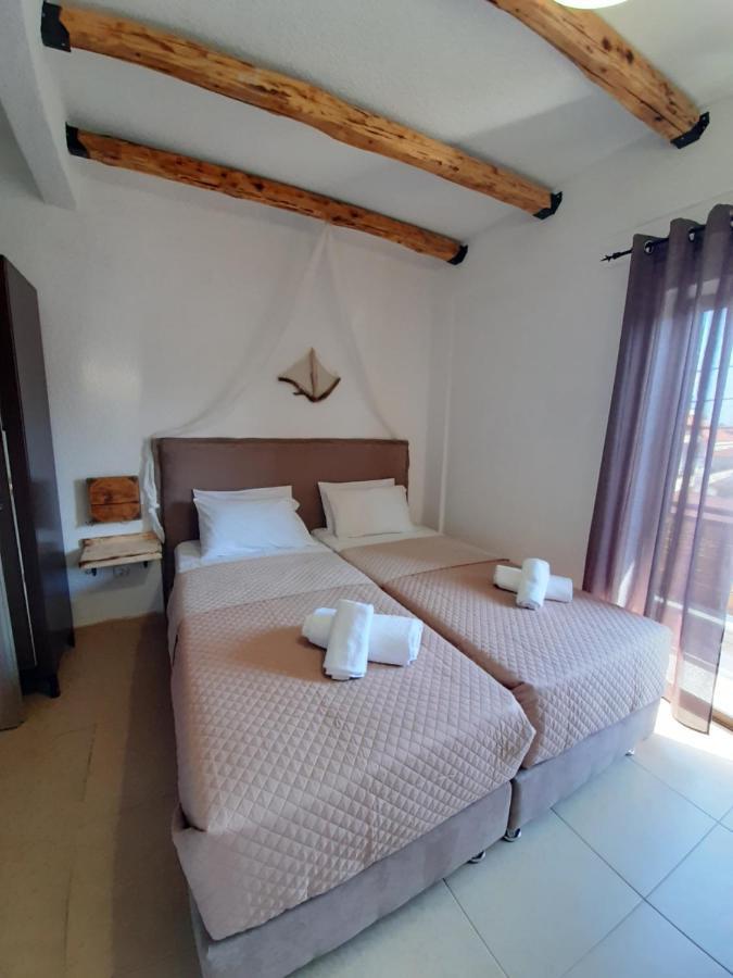 Mariza Apartments -studios Hanioti Esterno foto
