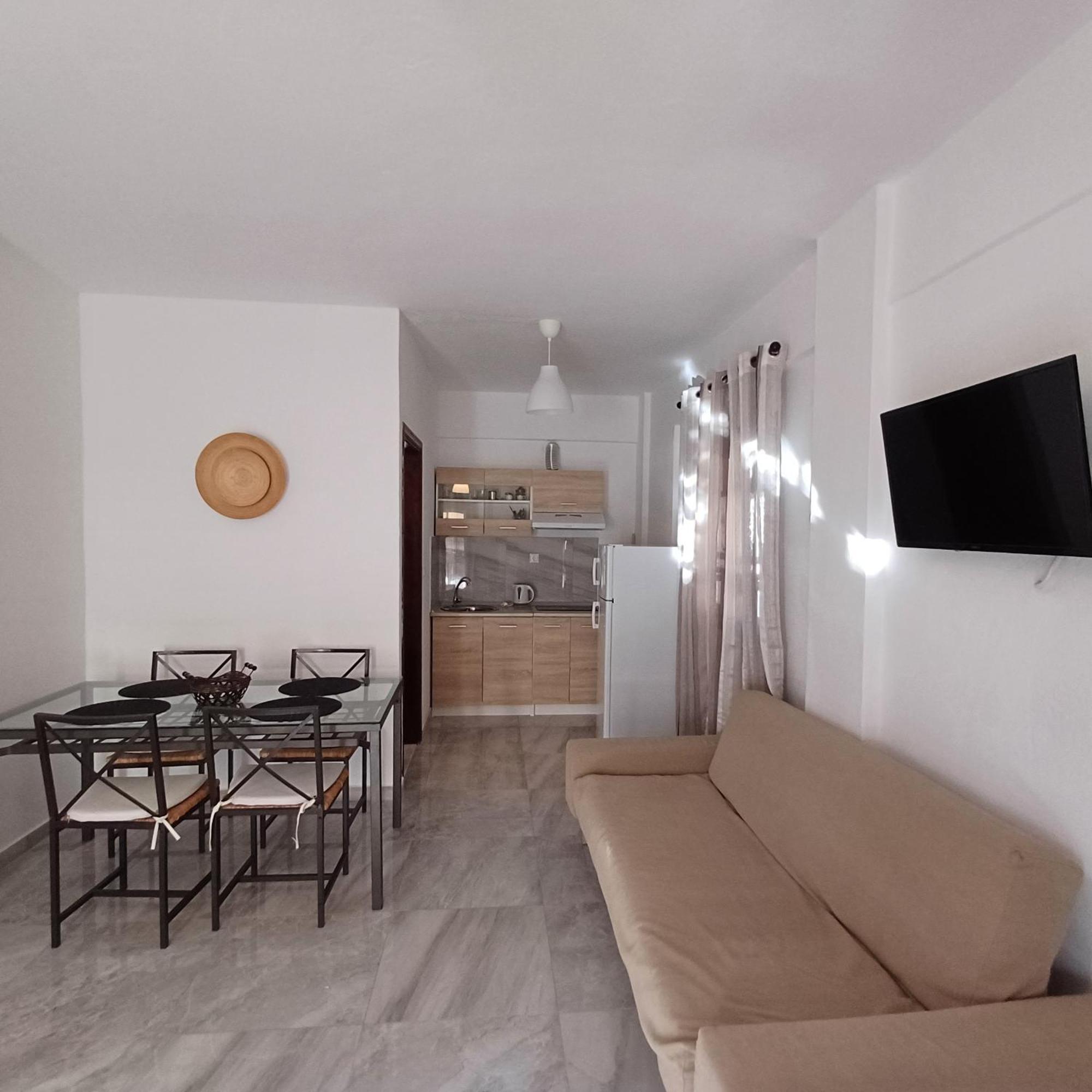 Mariza Apartments -studios Hanioti Esterno foto