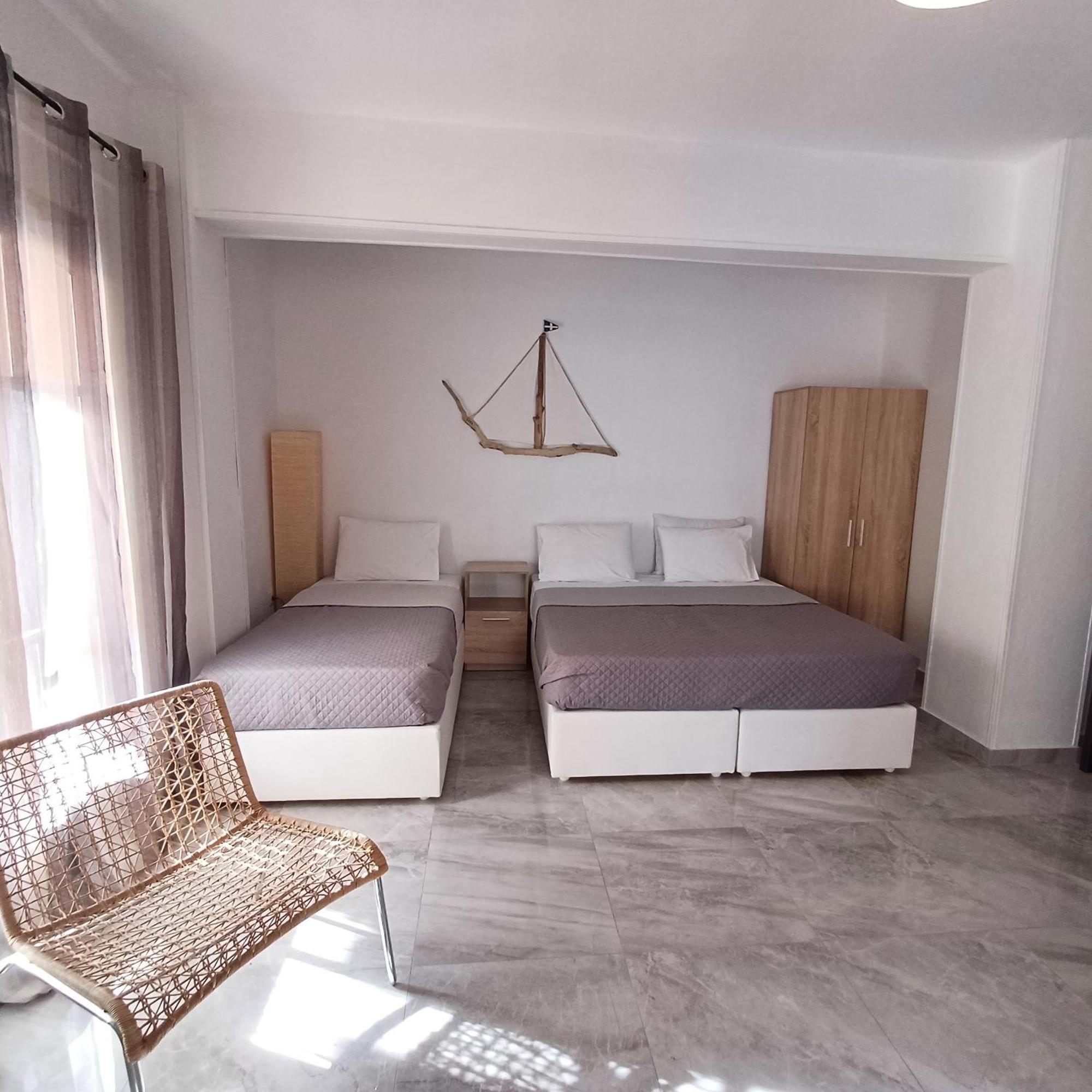 Mariza Apartments -studios Hanioti Esterno foto